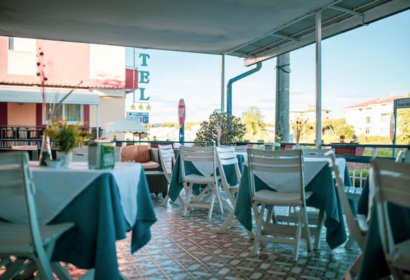 Fotos del hotel Burlamacco:  11