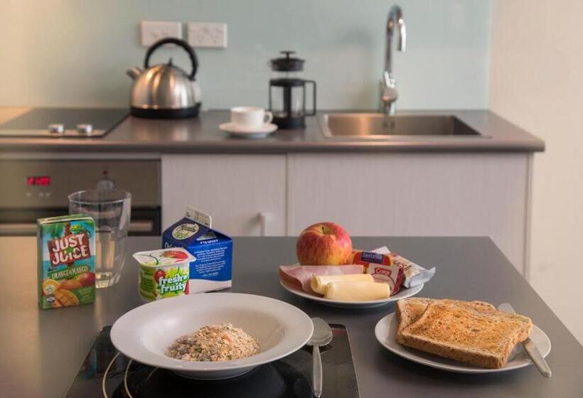 Fotos del hotel Quest Highbrook:  8