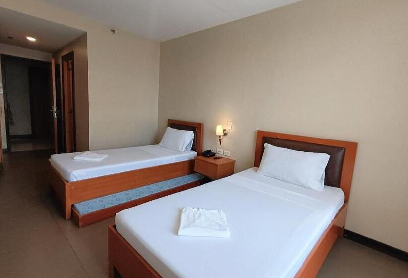 Fotos del hotel Fuente Oro Business Suites:  2