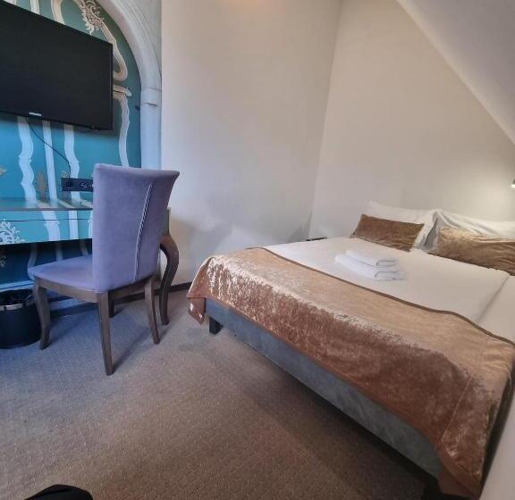 Fotos del hotel Celestin Residence:  24