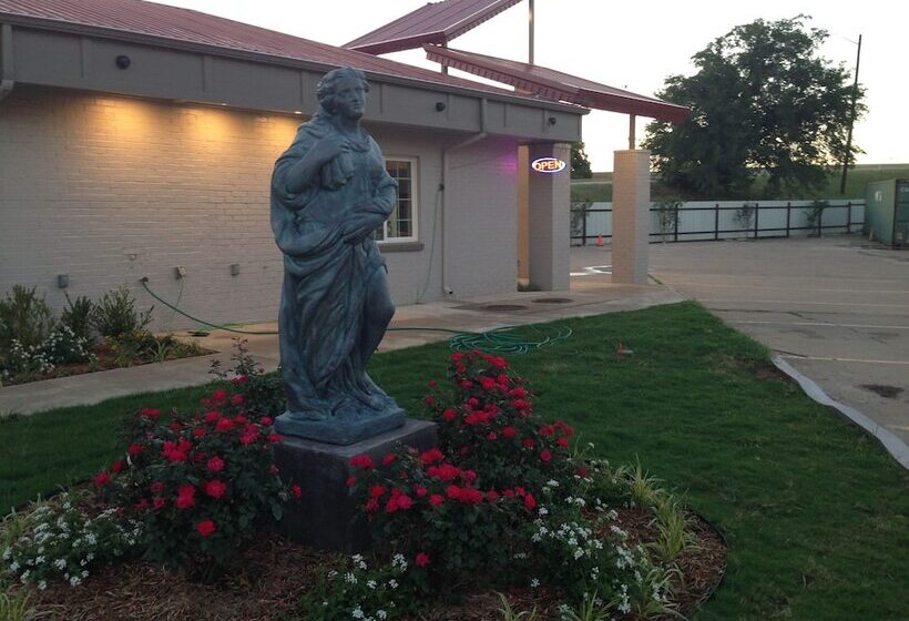 Fotos del hotel Romantic Inn & Suites:  10