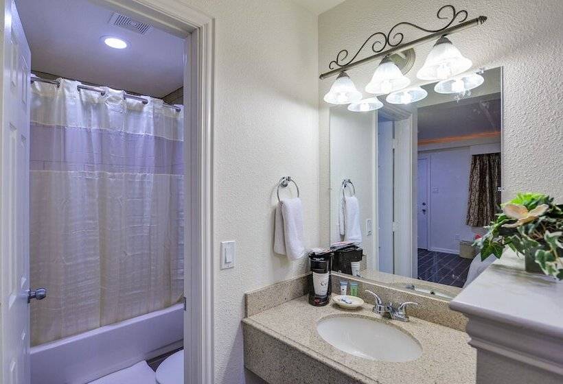 Fotos del hotel Romantic Inn & Suites:  3