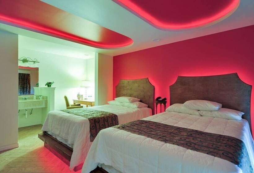 Fotos del hotel Romantic Inn & Suites:  22