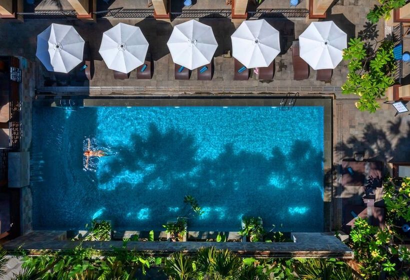 Sol House Bali Legian