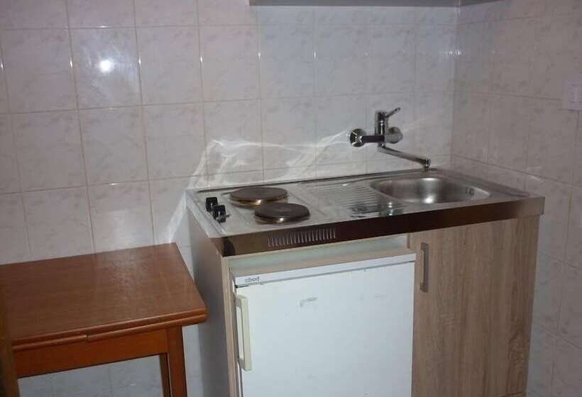 Fotos del hotel Garni Hotel Vila Aleksandar:  6