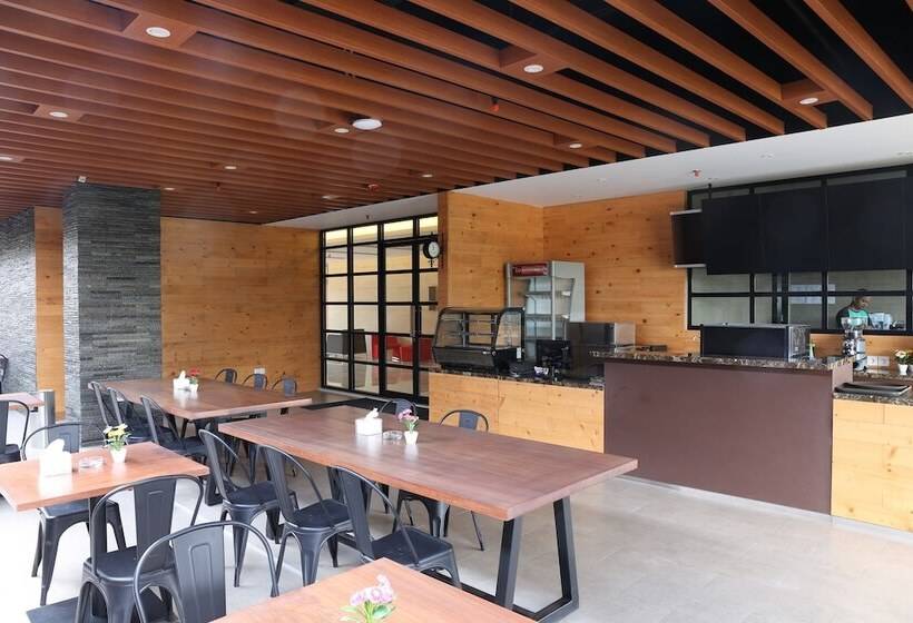 Fotos del hotel Grand Citihub  Kajoetangan:  16