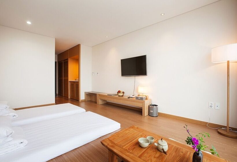 Fotos del hotel Youus:  13