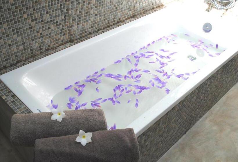 Fotos del hotel Wasantha Garden:  3