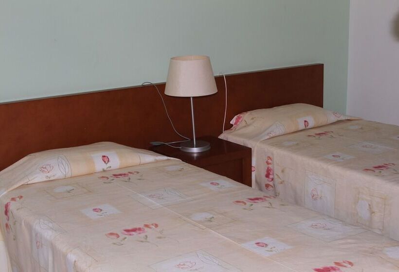 Fotos del hotel Apartamentos Santa Teresinha:  2