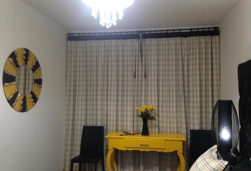 Fotos del hotel + Arte:  23