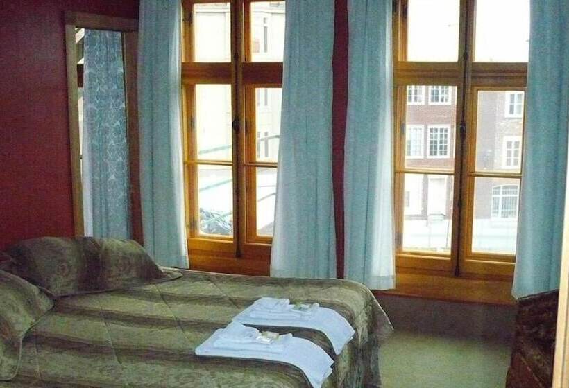 Fotos del hotel L'intendant:  11