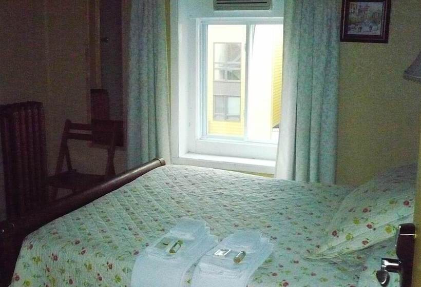 Fotos del hotel L'intendant:  5