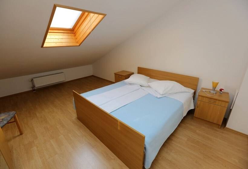 Fotos del hotel Villa Julian:  2