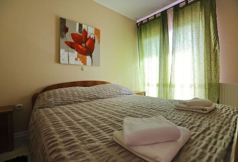 Fotos del hotel Villa Julian:  15