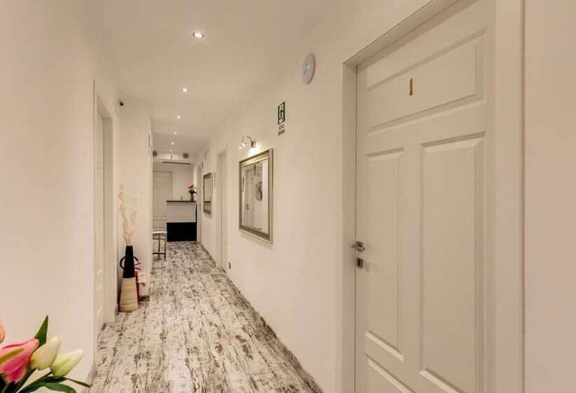 Fotos del hotel Colonna 18:  12