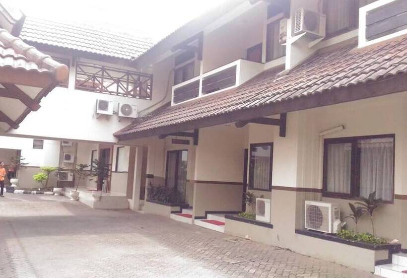 Fotos del hotel D'arcici Plumpang:  17