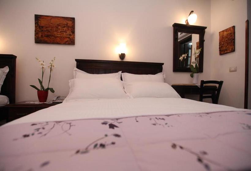 Fotos del hotel Antipatrea:  10