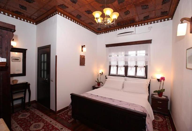 Fotos del hotel Antipatrea:  6