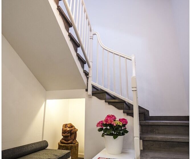 Fotos del hotel Cheap & Chic Hotel:  2