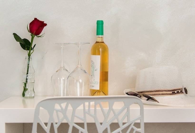 Fotos del hotel Cheap & Chic Hotel:  19