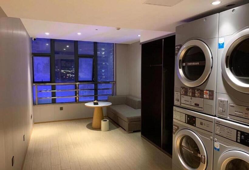 Fotos del hotel Ji Hotel Sanya City Center:  2