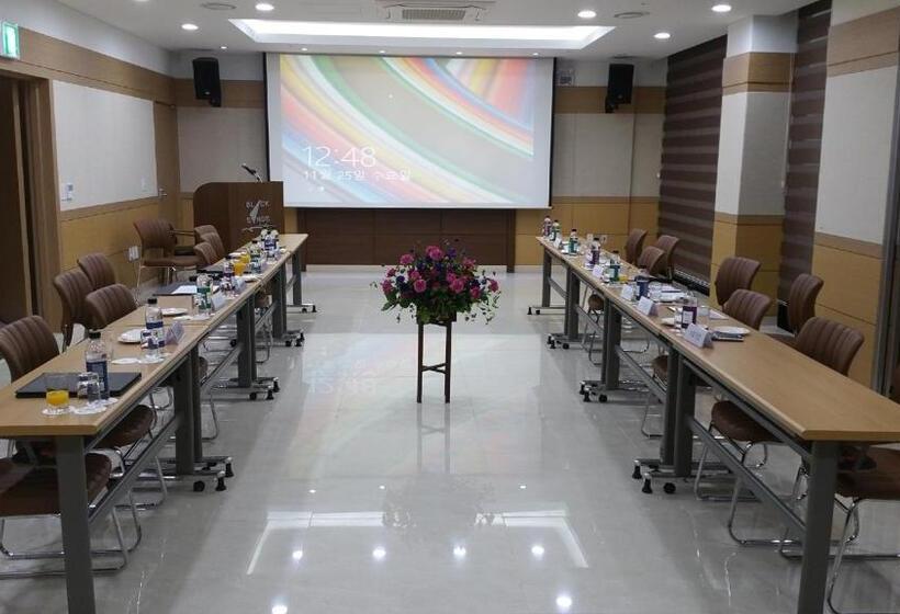 Fotos del hotel Black Sands  Jeju:  5