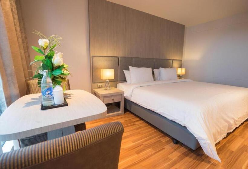 Fotos del hotel New Season Square:  18