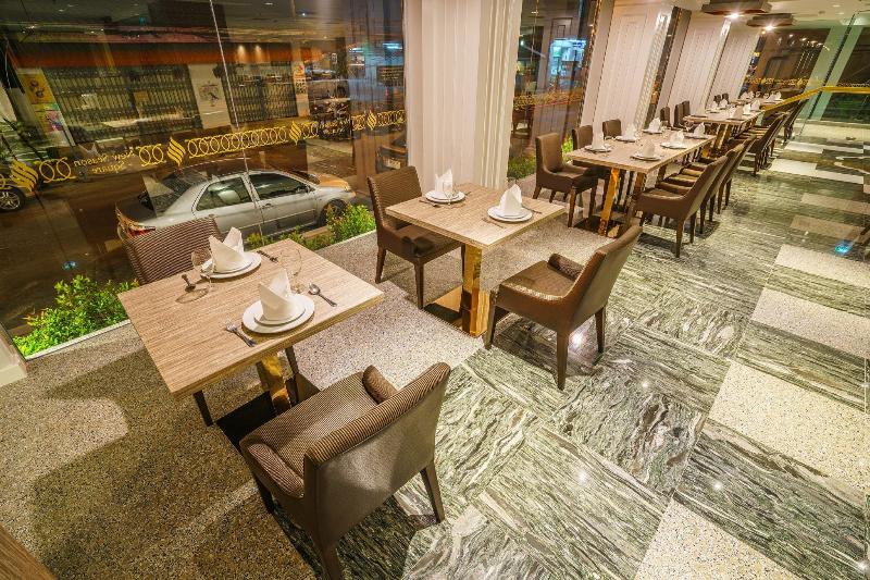 Fotos del hotel New Season Square:  20