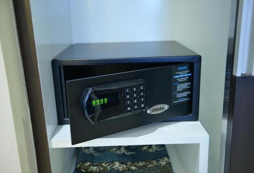 Fotos del hotel The Prestige Nana:  4