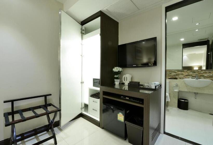 Fotos del hotel The Prestige Nana:  20