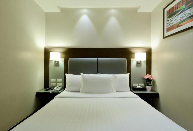 Fotos del hotel The Prestige Nana:  2