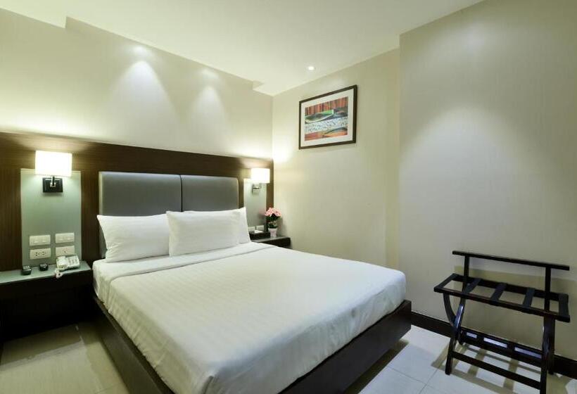 Fotos del hotel The Prestige Nana:  21