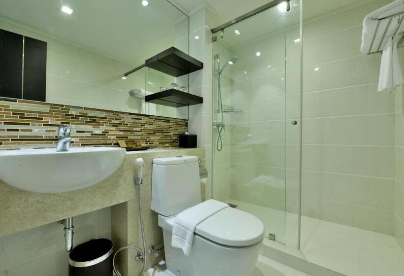 Fotos del hotel The Prestige Nana:  11