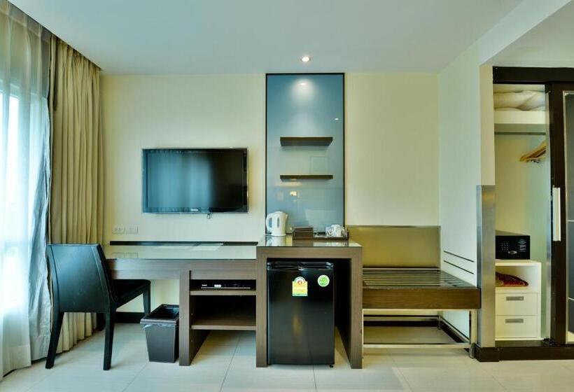 Fotos del hotel The Prestige Nana:  14