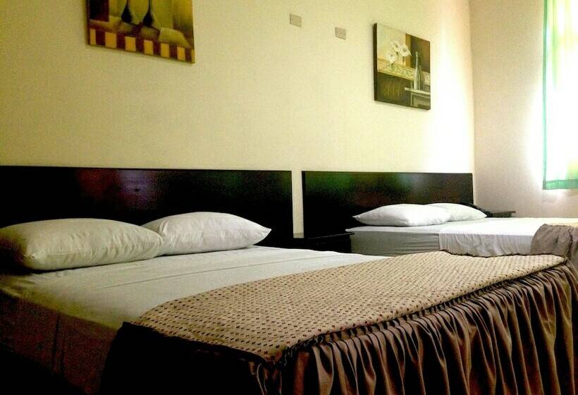 Fotos del hotel Residencial Cervantes:  5