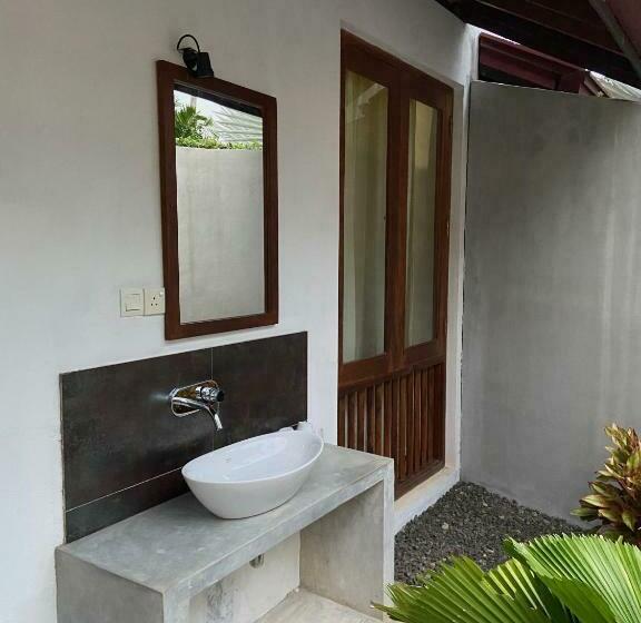 Fotos del hotel Sanjis The Seaside Cabanas:  5