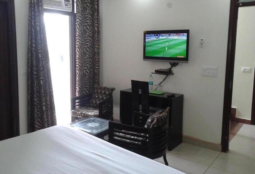 Fotos del hotel Kundan Palace:  16