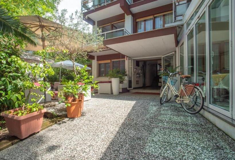 Fotos del hotel Adriaco:  9