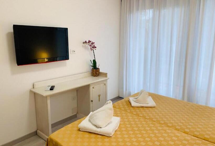 Fotos del hotel Adriaco:  18