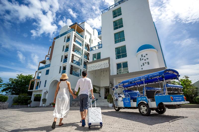 Fotos del hotel Costa Village Bangsaray:  2