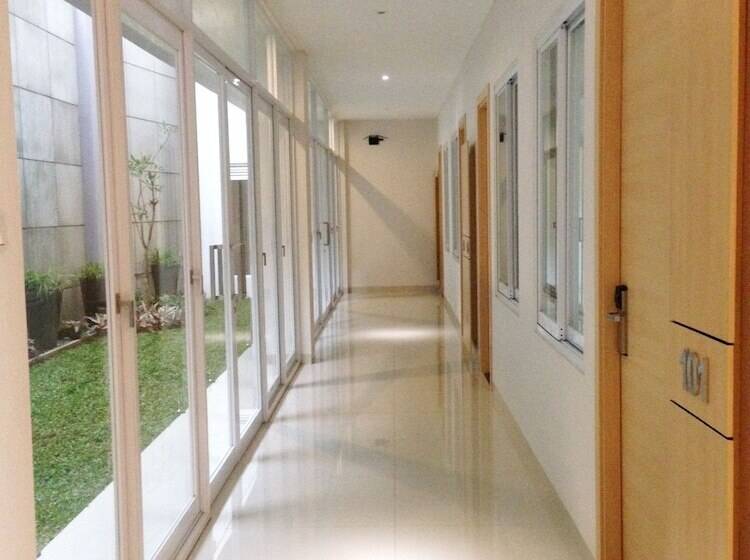 Fotos del hotel Petogogan Residence:  9