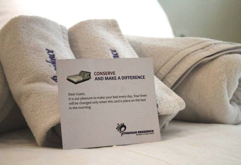 Fotos del hotel Petogogan Residence:  8