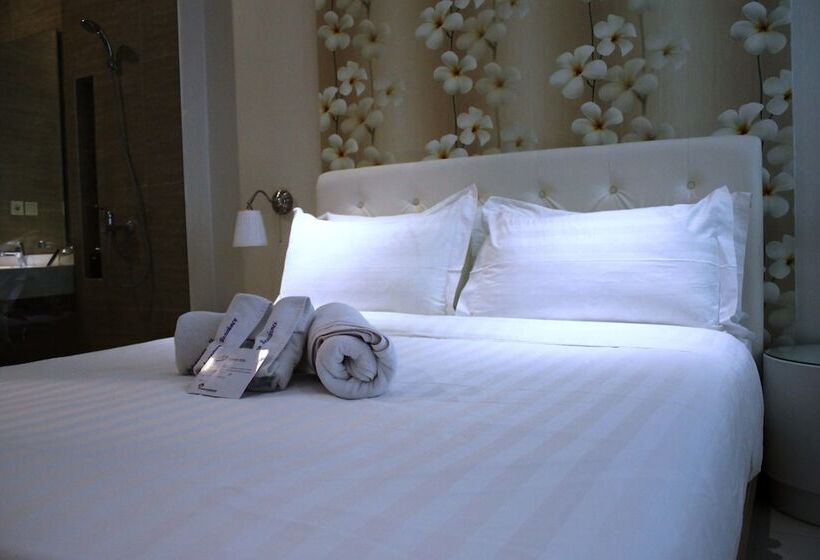 Fotos del hotel Petogogan Residence:  7