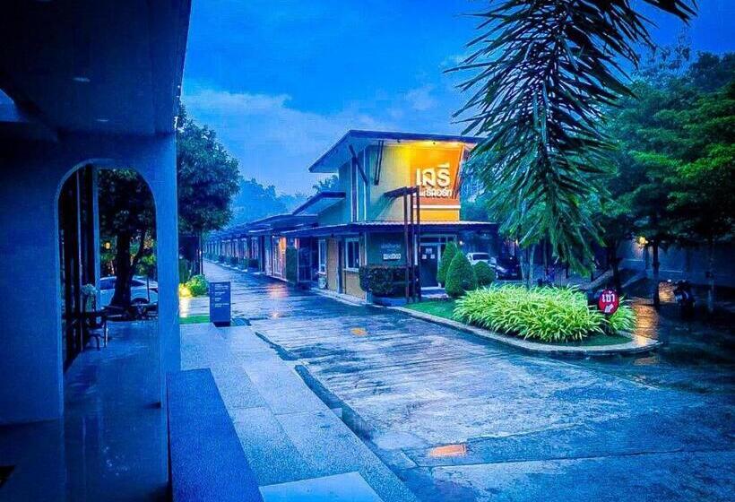 Fotos del hotel Seree Grand Resort:  23