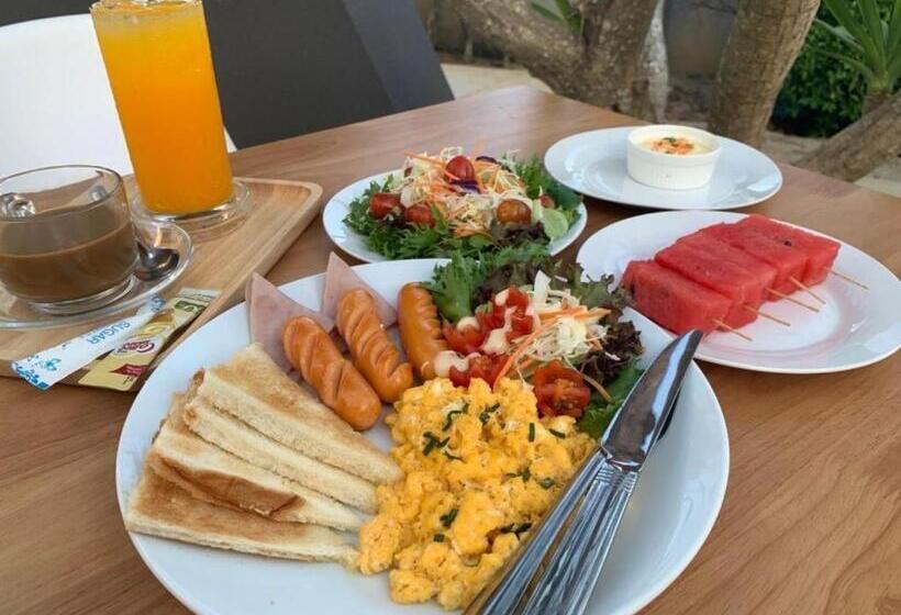 Fotos del hotel Seree Grand Resort:  3