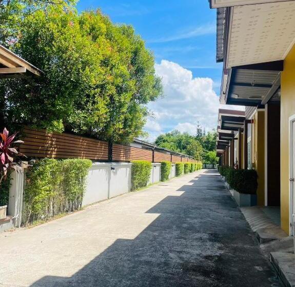 Fotos del hotel Seree Grand Resort:  22