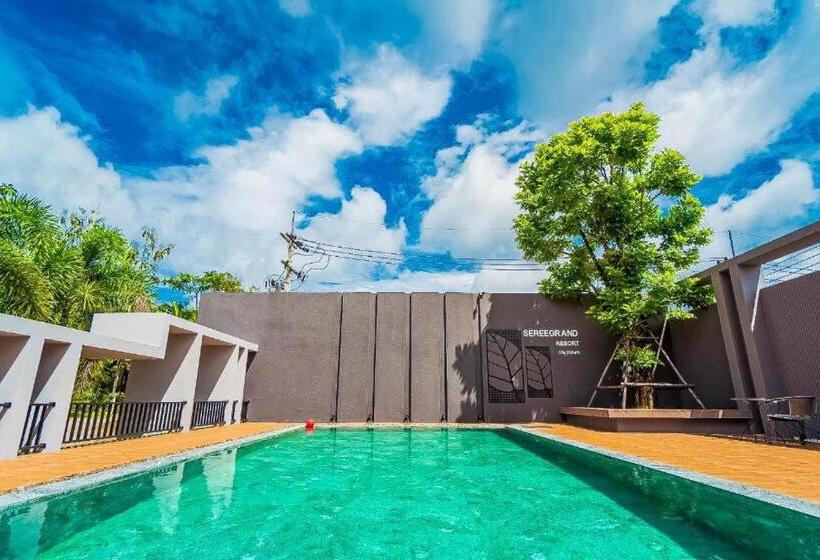 Fotos del hotel Seree Grand Resort:  12