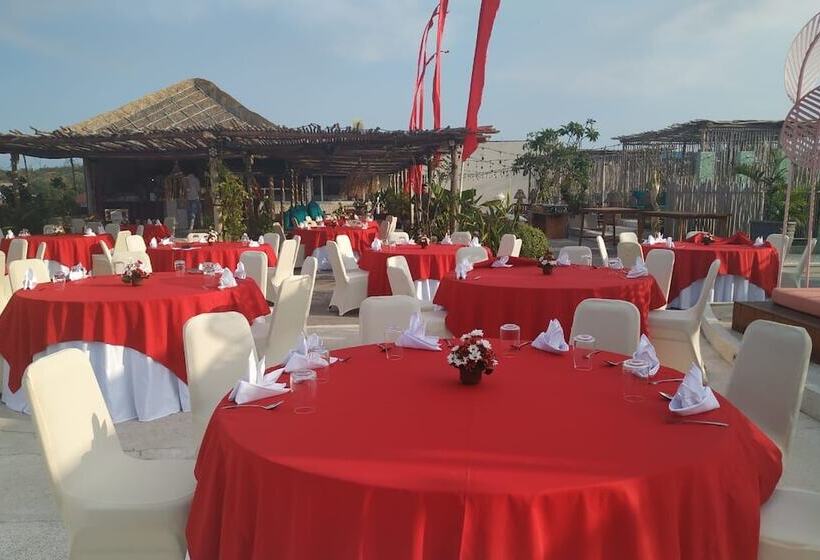 Fotos del hotel The Crystal Luxury Bay Resort Nusa Dua:  11