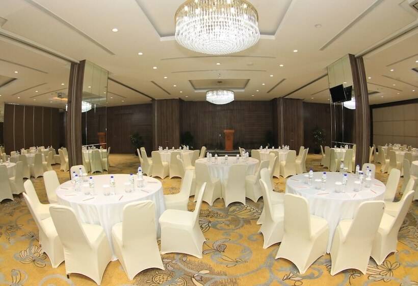 Fotos del hotel The Crystal Luxury Bay Resort Nusa Dua:  8