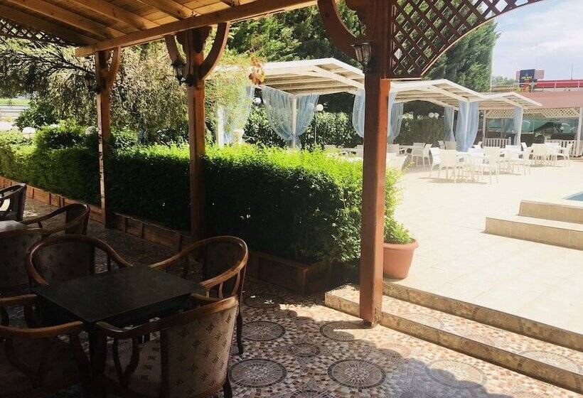 Fotos del hotel Skampa:  9